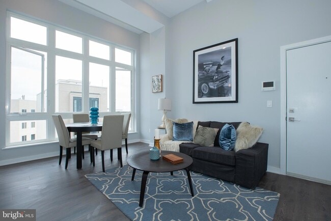 Photo - 1534 Ridge Ave Unit 301