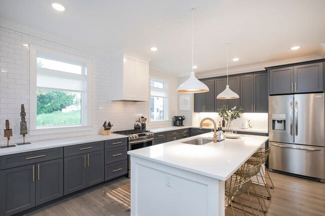 Photo - 111 N 9th St Unit ID1312373P