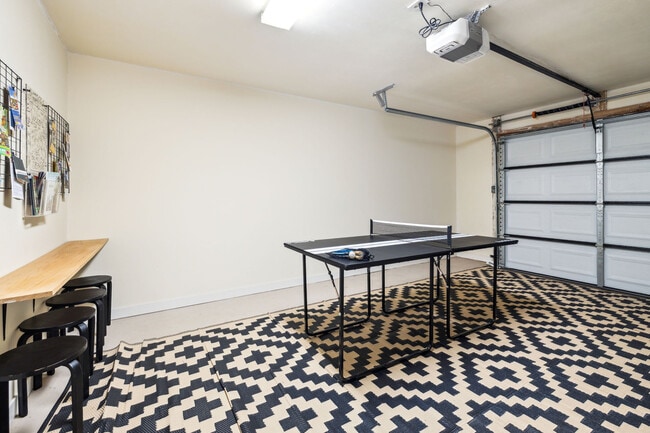 Photo - 2352 W Houston St Unit ID1227149P