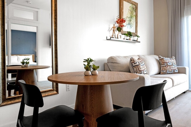 Building Photo - 1052 Ocean Dr Unit SI ID1540478P