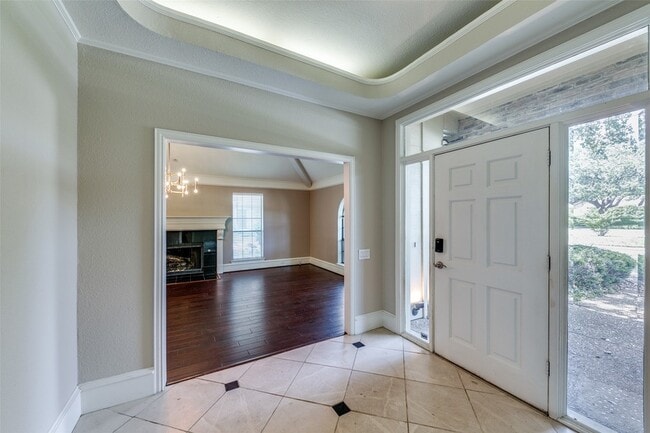 Photo - 6116 Southern Knoll Dr