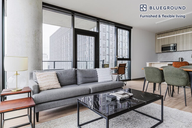 Photo - 513 S Damen Ave Unit FL8-ID1111