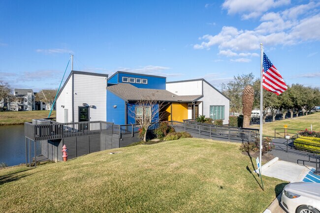 Leasing Office - CP Waterfront