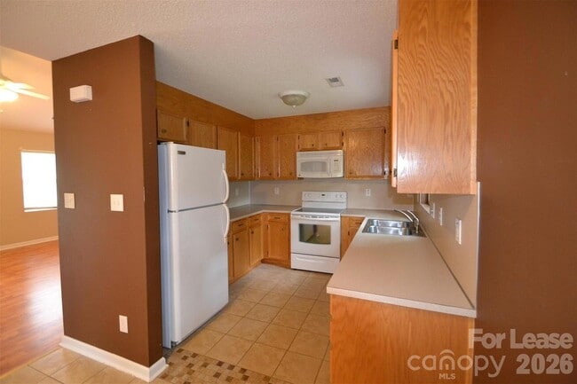 Photo - 112 Dundee Ct