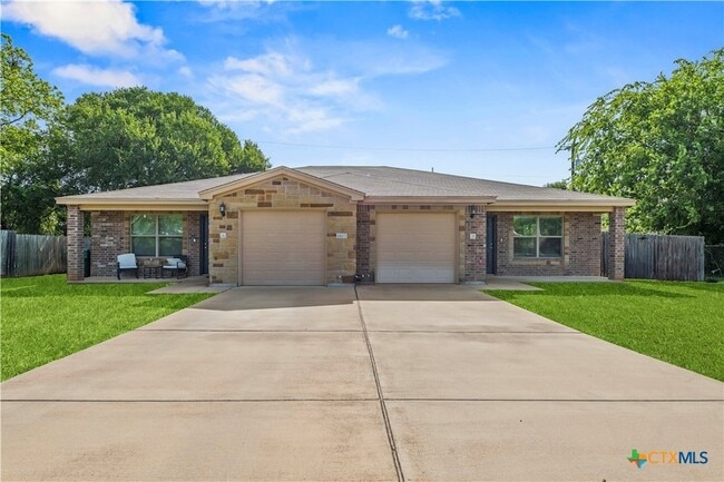 Photo - 1803 Indian Trail Unit B