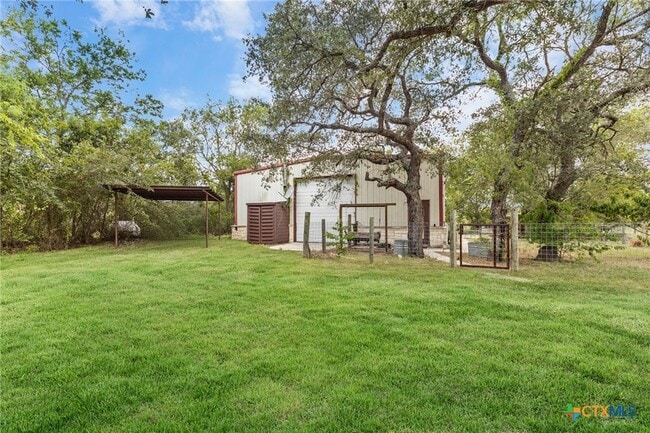 Photo - 218 Alexandra Ln