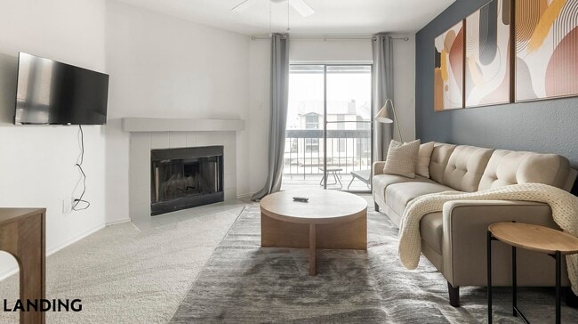 Photo - 1071 Clayton Ln Unit M0509