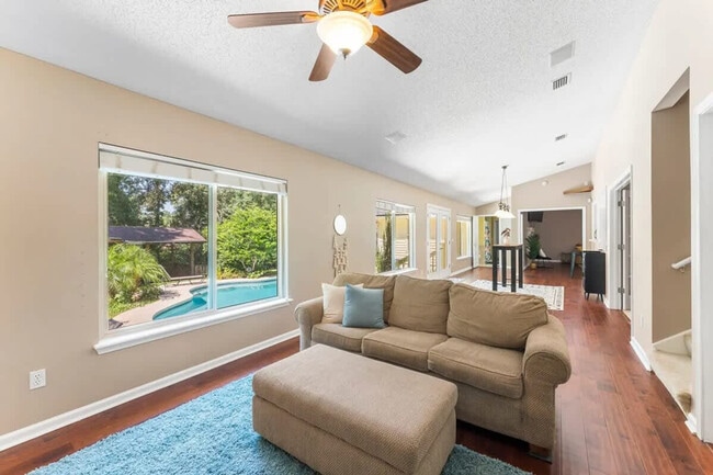 Photo - 15652 Coastal Ln Unit SI ID1578494P