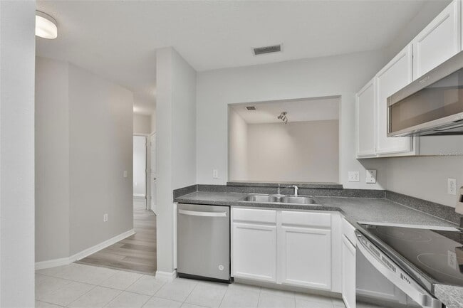 Photo - 6437 Cypressdale Dr Unit 201