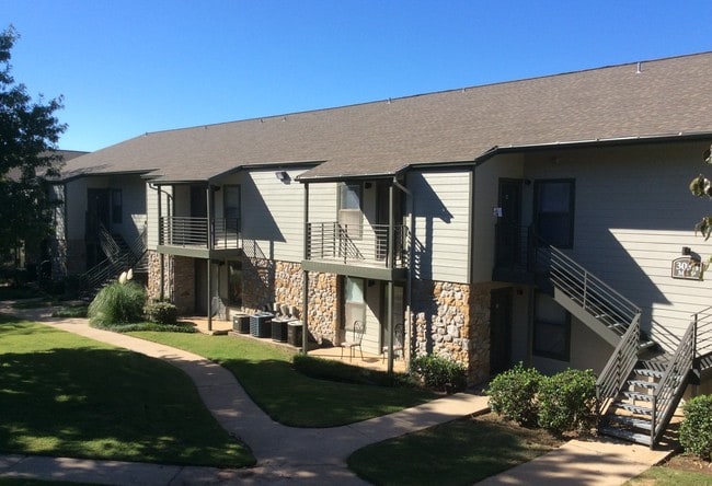 Bldg Exterior - The Hunt