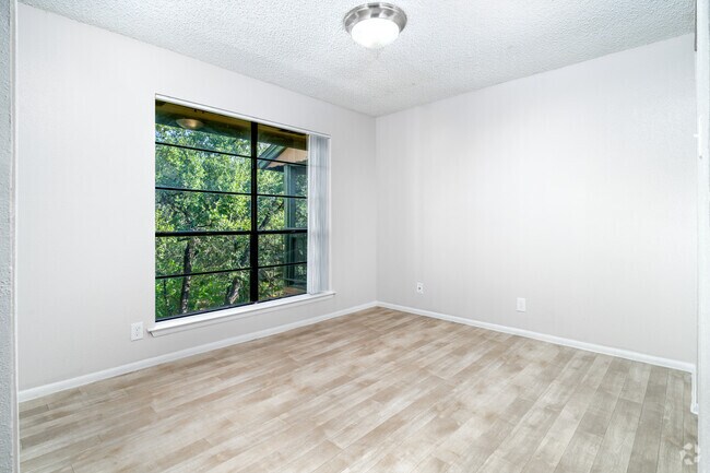 2BR, 2AB - 1039SF - Dining Room - Camino Real San Antonio