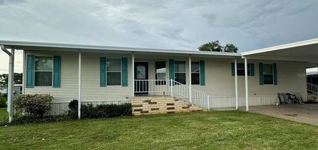 Building Photo - 2055 S Floral Ave