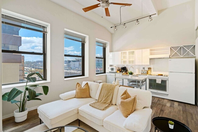 Photo - 309 Vine St Unit ID1340387P