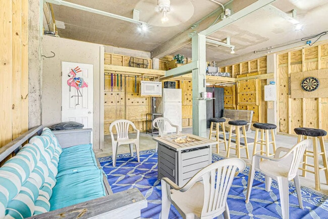 Photo - 3229 Castle Dr Unit ID1353849P