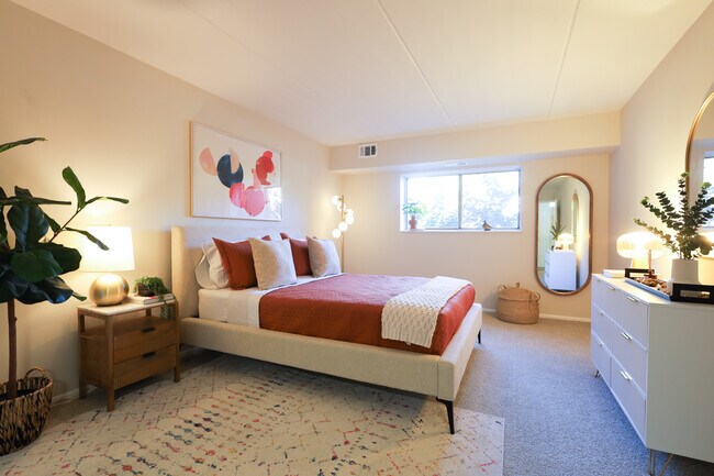 Photo - Radcliff House