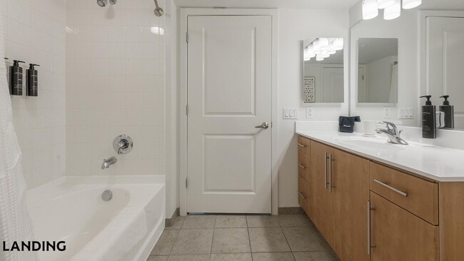 Photo - 100 I St SE Unit 100-906