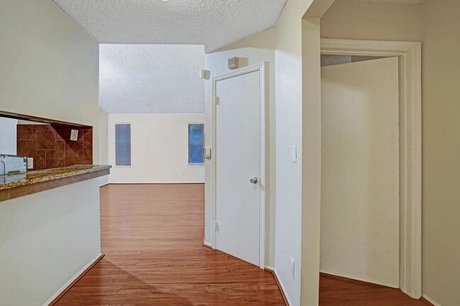 Photo - 2301 N Congress Ave Unit 27