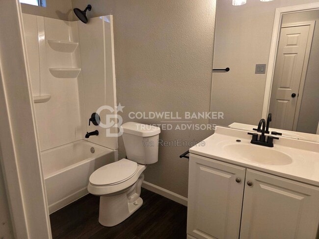 Photo - Westridge Apartments