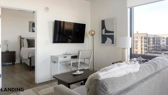 Photo - 1007 S Mint St Unit 810