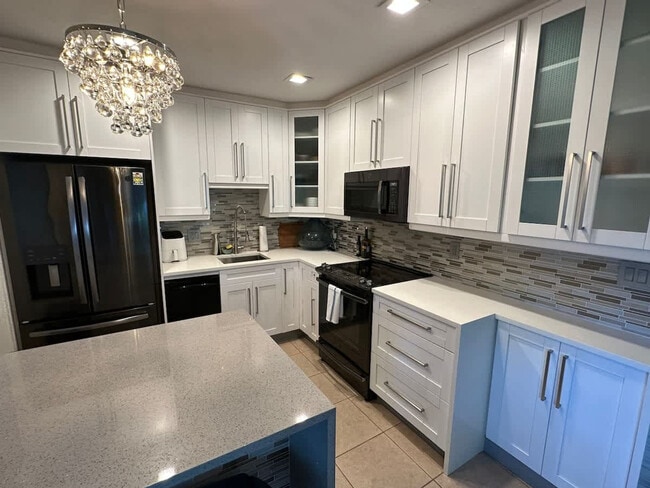 Photo - 1423 Holly Heights Dr Unit ID1056355P