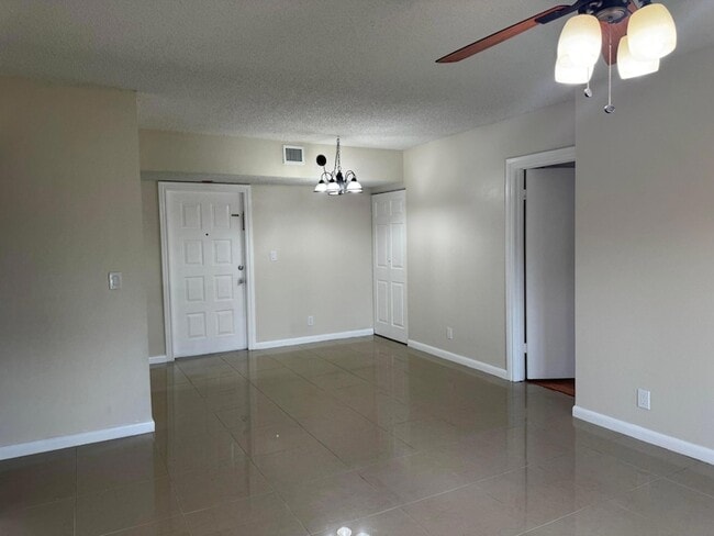 Photo - 3710 N Pine Island Rd Unit 122