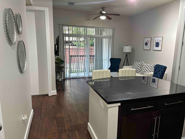 Photo - 12848 Queensbury Ln Unit ID1335682P