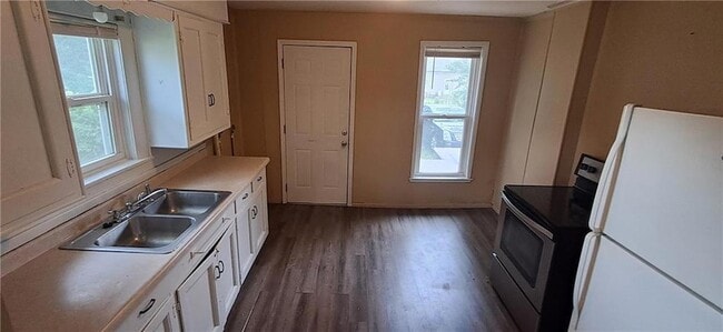 Photo - 1318 Atchison St