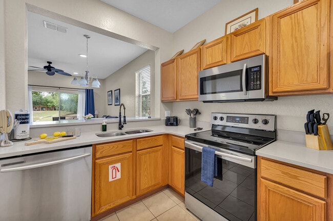 Photo - 557 Miramar Ave Unit ID1095258P