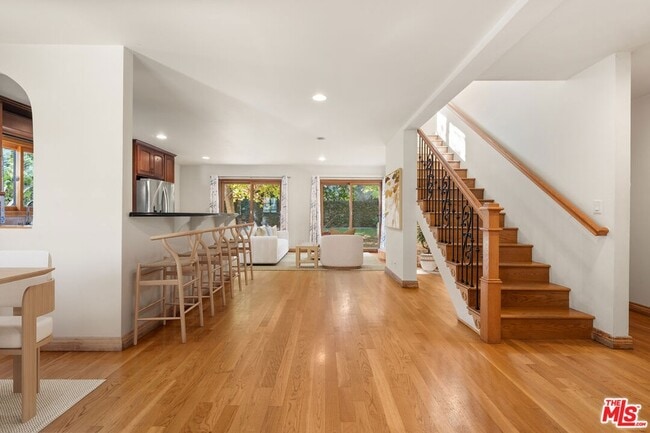 Photo - 7917 Westlawn Ave