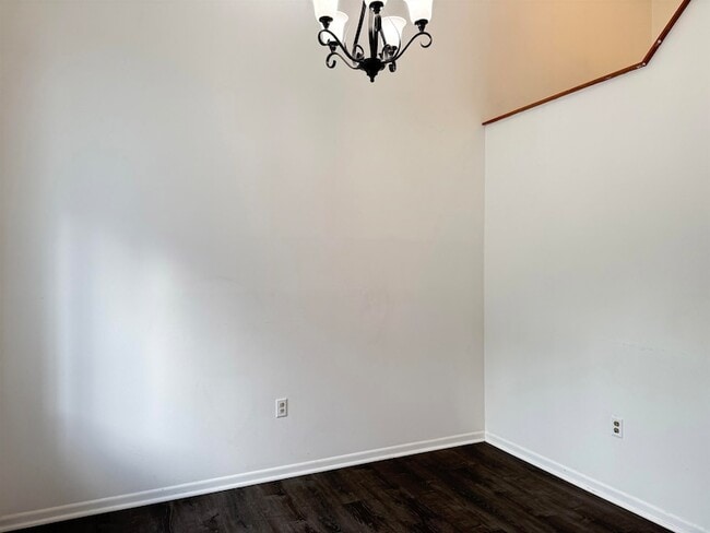 Photo - 4 Churchill Ct