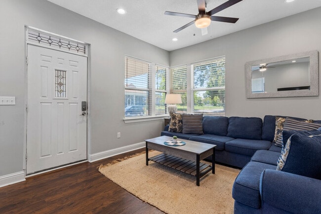 Building Photo - 134 Lee St Unit SI ID1473639P