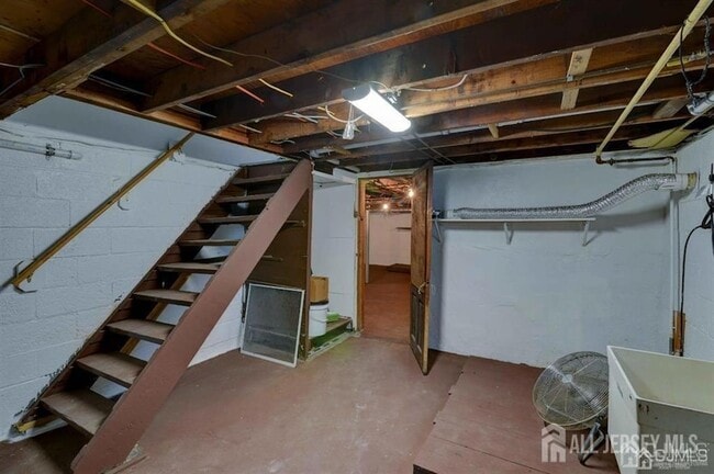 Photo - 115 Pulaski Ave Unit B