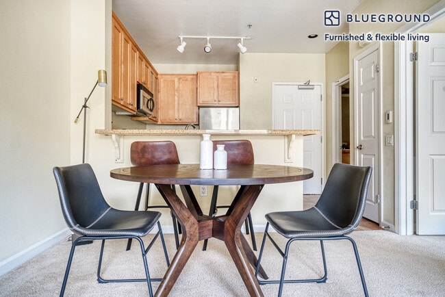 Photo - 853 Commodore Dr Unit FL5-ID583