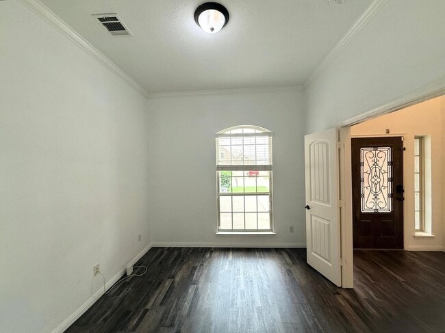 Photo - 160 Stevenson Dr
