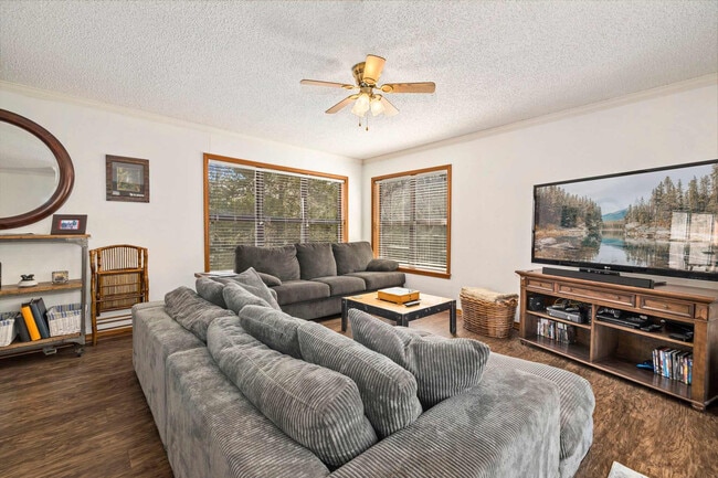 Photo - 19145 Eagle Point Rd Unit ID1221928P