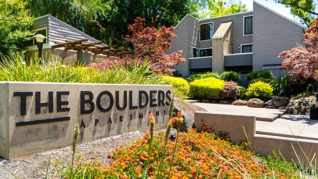 Photo - The Boulders