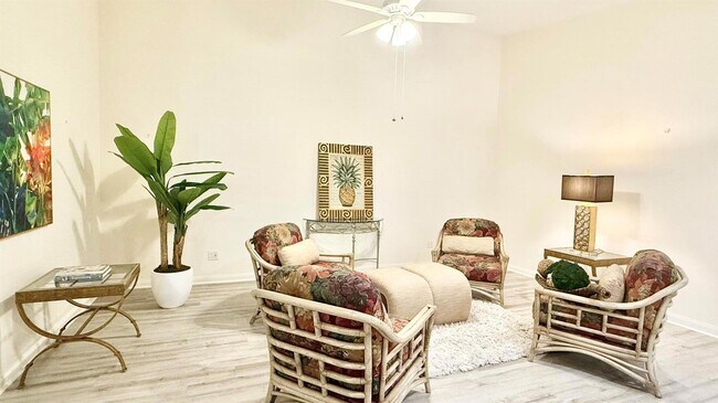 Photo - 2861 Livingston Ln