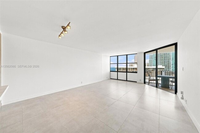 Photo - 1901 Brickell Ave Unit B2402