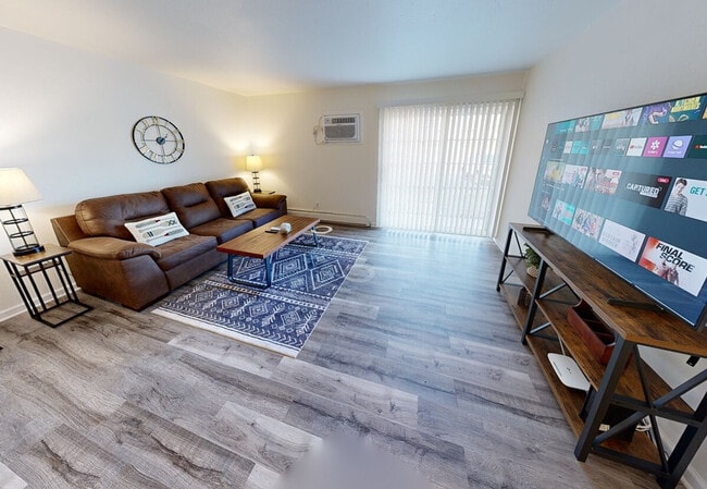 Building Photo - 1639 Green Forest Run Unit ID1253111P