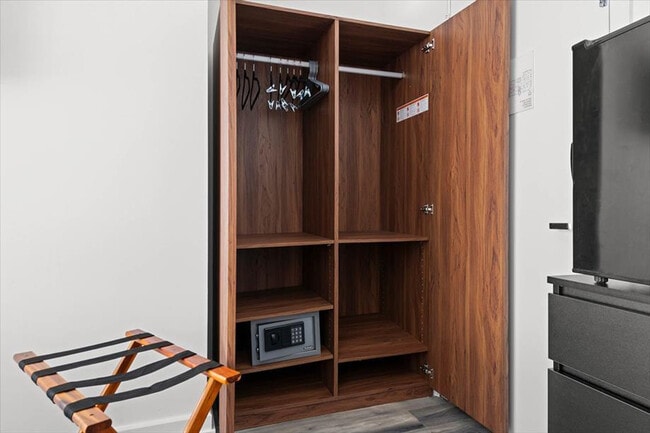 Photo - 1701 Alton Rd Unit ID1387465P