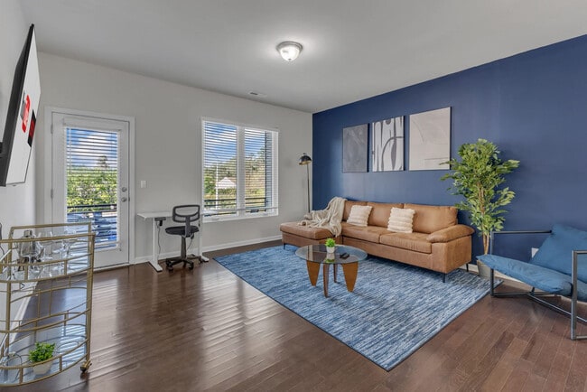 Building Photo - 2622 Wolf Cub Ct Unit ID1094295P