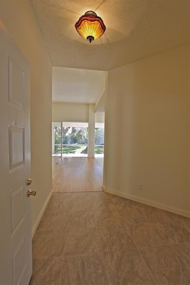 Photo - 160 Lost Bridge Dr