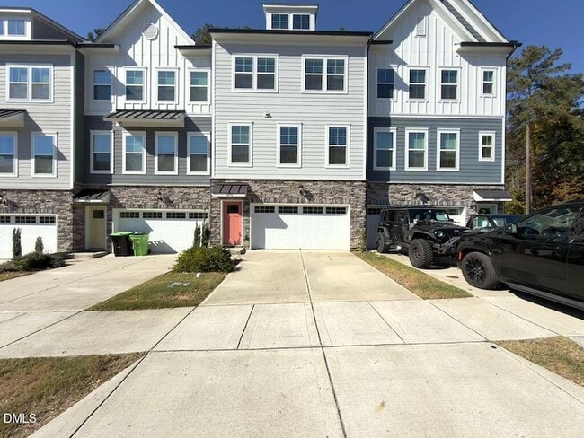 Building Photo - 1802 Stroup St