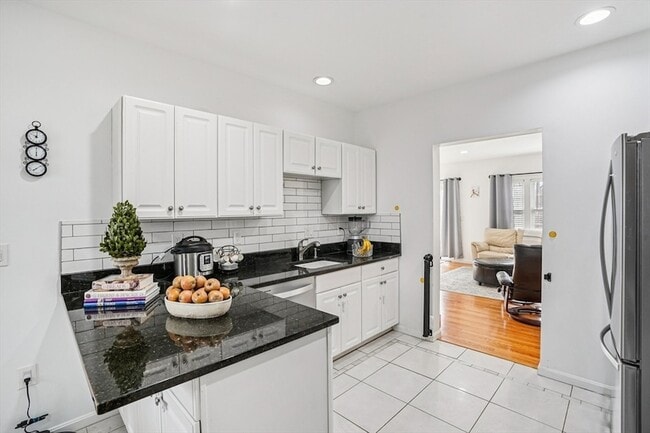 Photo - 257 Allerton Commons Ln
