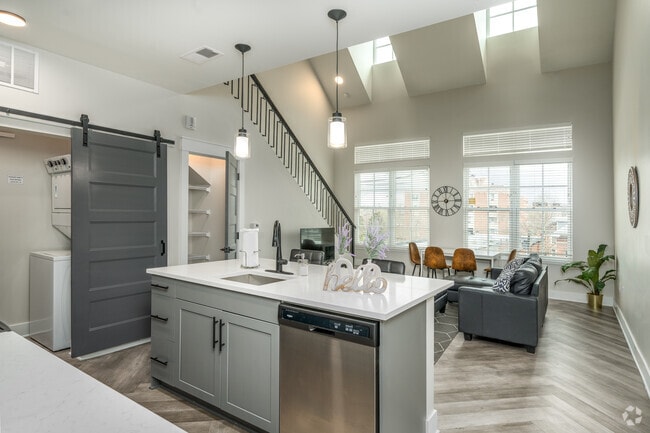 Photo - Discovery Park Place