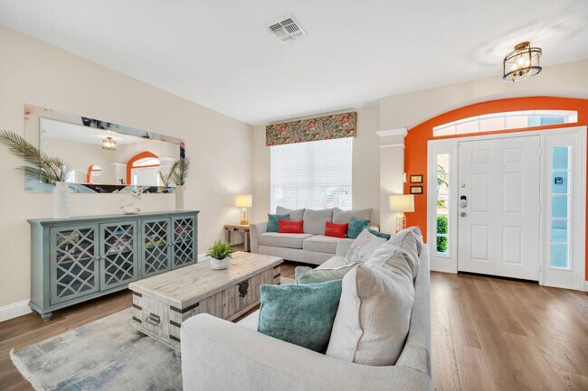 Photo - 2616 Daulby St Unit SI ID1622391P