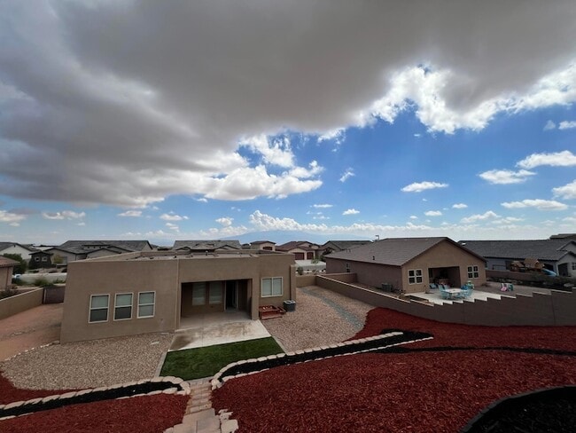 Photo - 1955 Castle Peak Loop NE