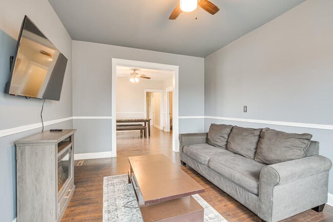 Photo - 7442 S Ingleside Ave Unit ID1306745P