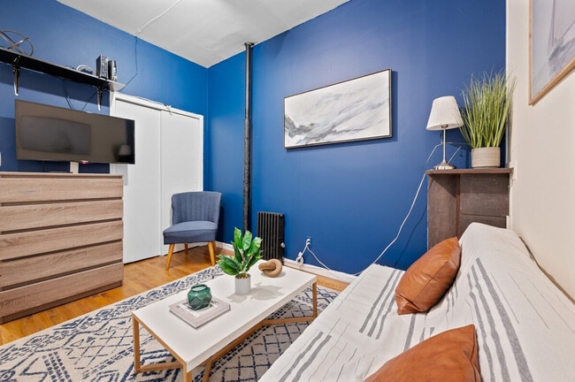 Building Photo - 690 9th Ave Unit ID1323917P