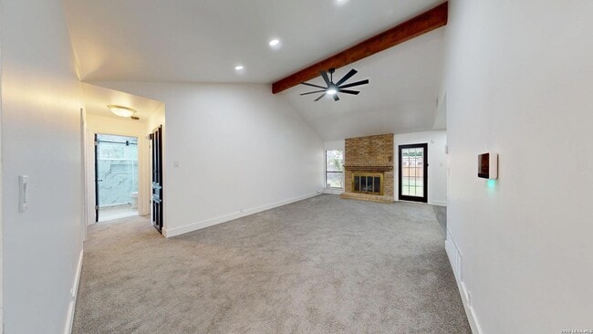 Photo - 318 Renee Dr